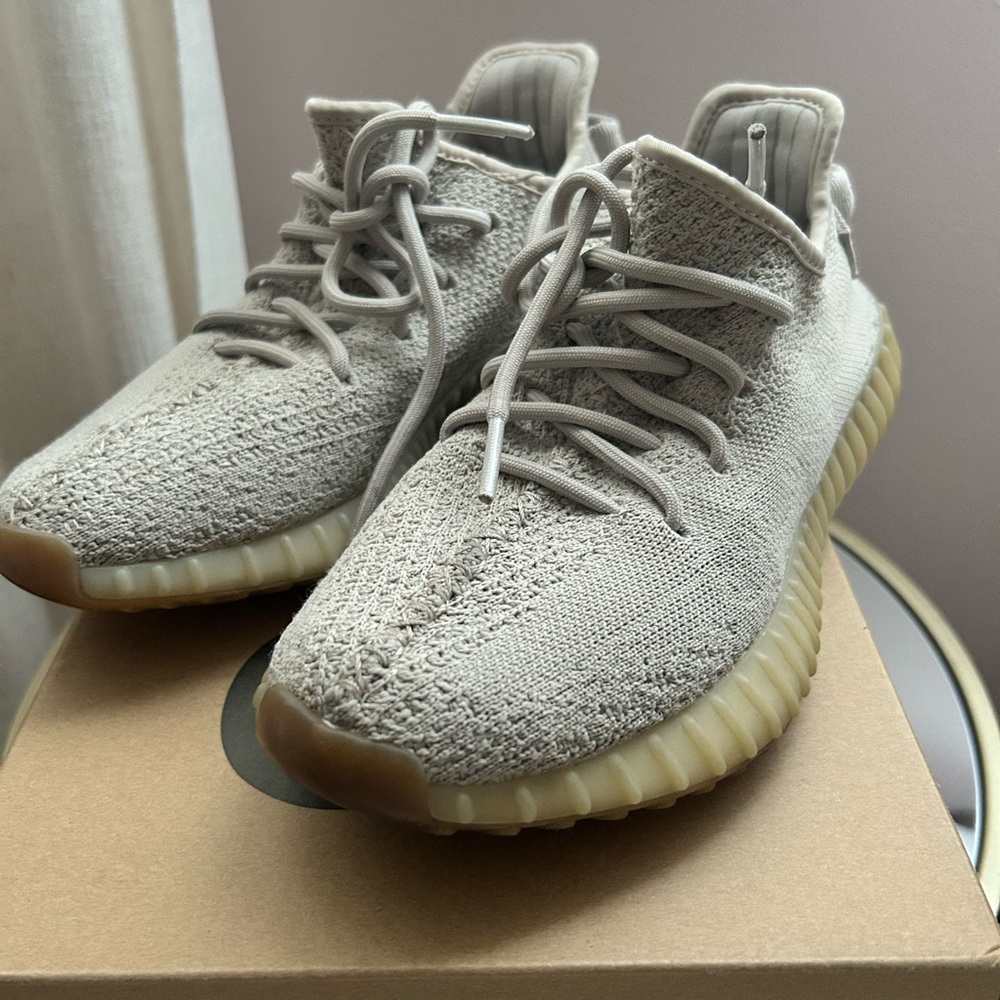 Yeezy boost 350- Sesame sneakers